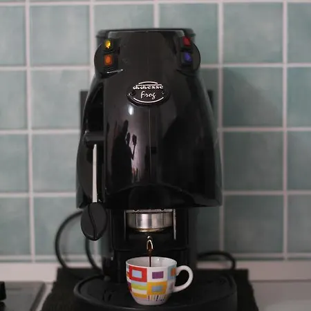 לינה וארוחת בוקר Angoletto Young אבלינו